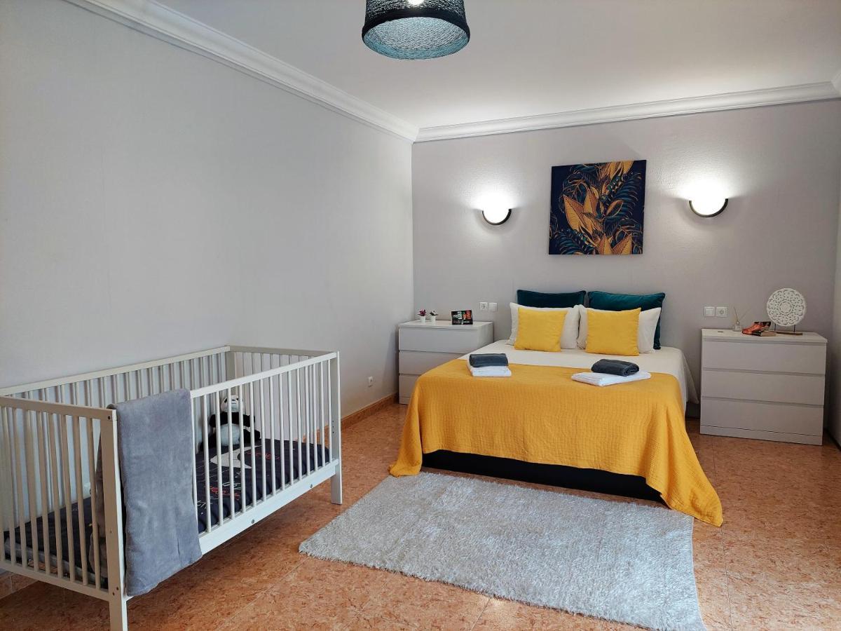 Margot: Grande Moradia Com Piscina Olhao