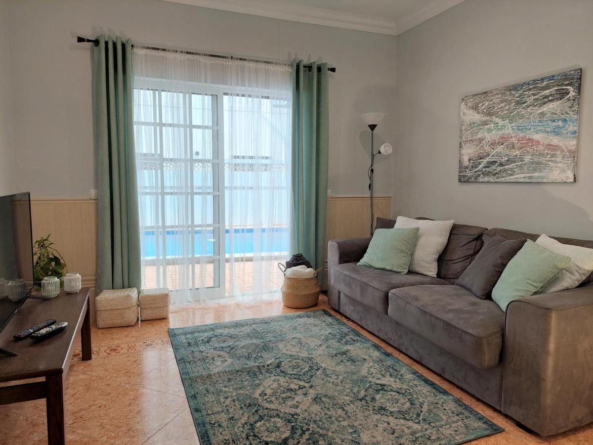 Villa Margot: Grande Moradia Com Piscina Olhao