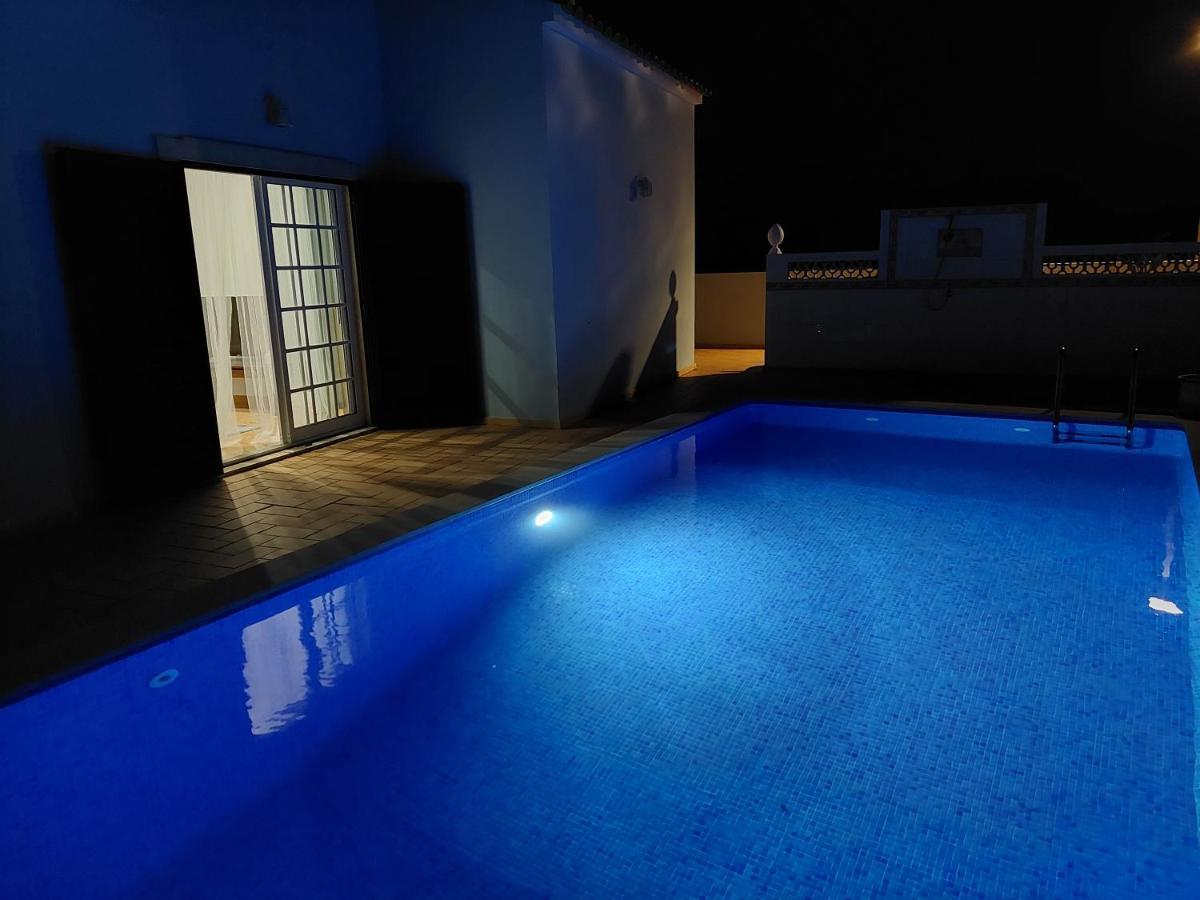 Margot: Grande Moradia Com Piscina Olhao